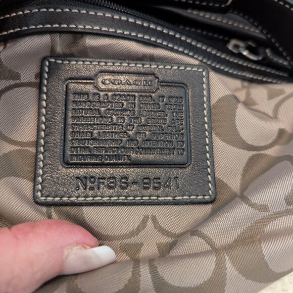 Coach Hobo Leather 9541 Black Shoulder bag small / purse Y2K - Picture 10 of 12